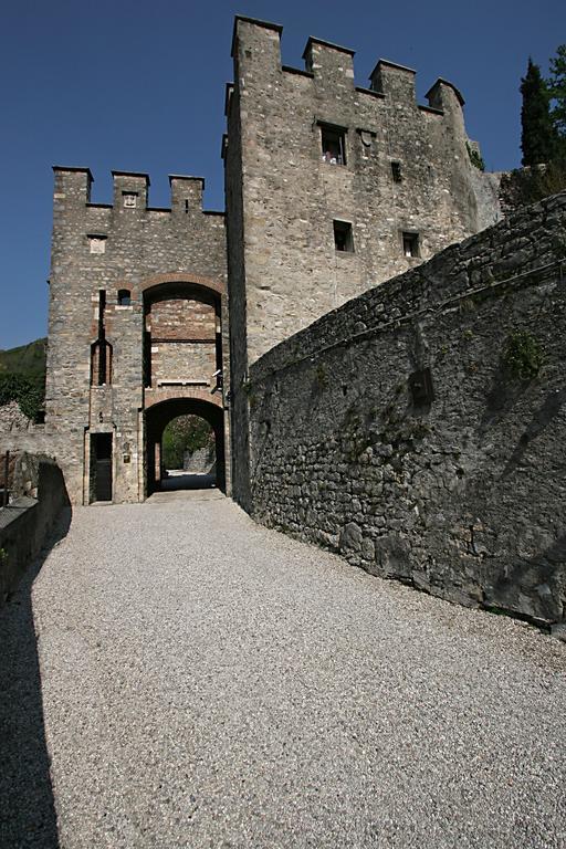 Castrum Di Serravalle ヴィットリオ・ヴェネト エクステリア 写真