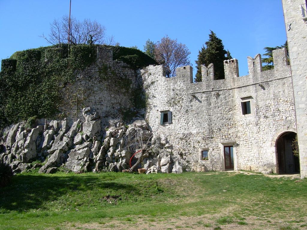 Castrum Di Serravalle ヴィットリオ・ヴェネト エクステリア 写真