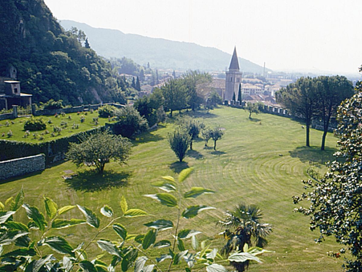 Castrum Di Serravalle ヴィットリオ・ヴェネト エクステリア 写真